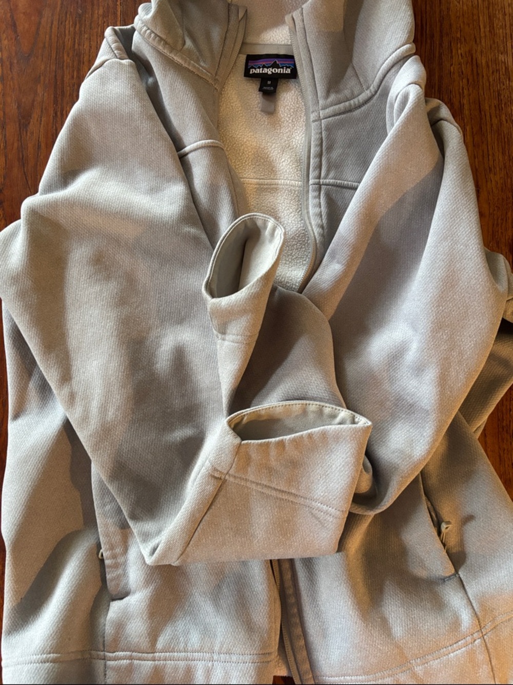 Patagonia Light gray Hooded Fleece Jacket - Picture 5 of 6